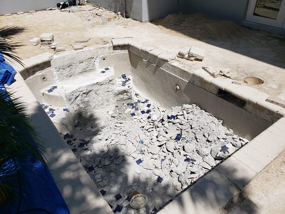 Pool & Deck Remodeling - Pools Finishing Inc.
